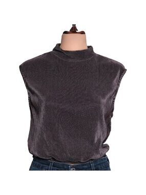 XS • Ro & De • Mock Neck Plisse Pleated Cropped Sleeveless Top